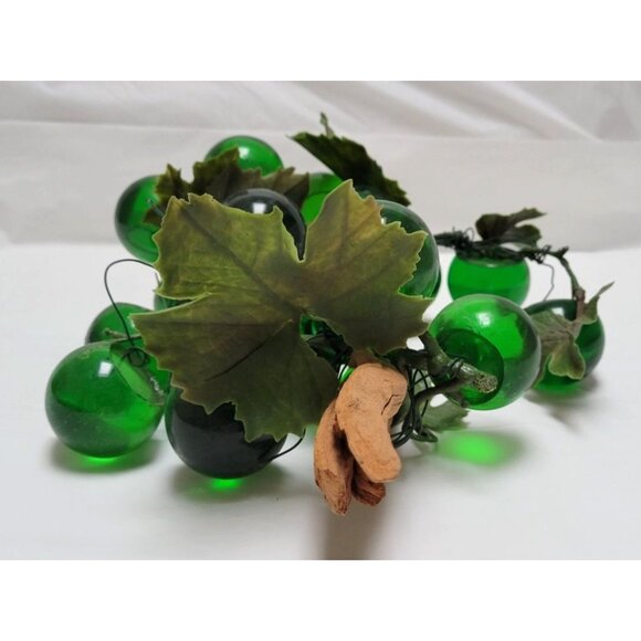Vintage MCM Extra Large Lucite Green Grape Cluster Wired On Driftwood - READ - Picture 4 of 10